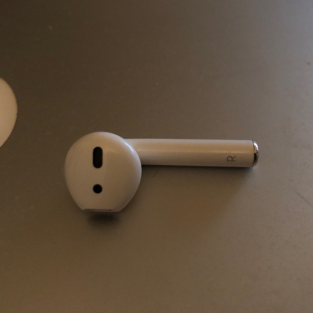 Apple AirPod